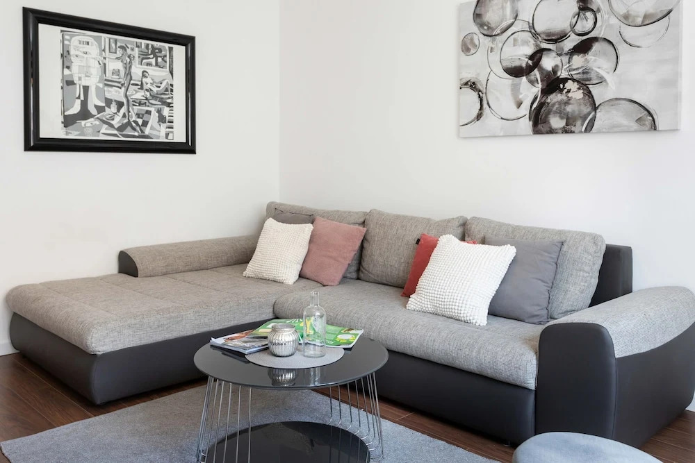 Sunny 2bdr Apartment With a Balcony