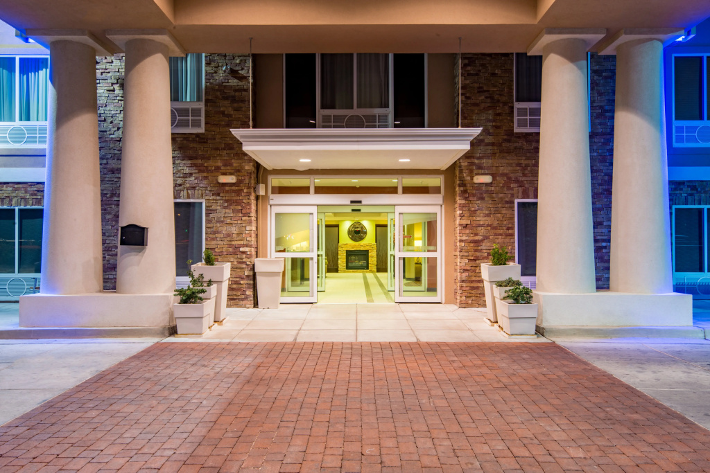 Holiday Inn Express Hotel & Suites Hobbs by IHG