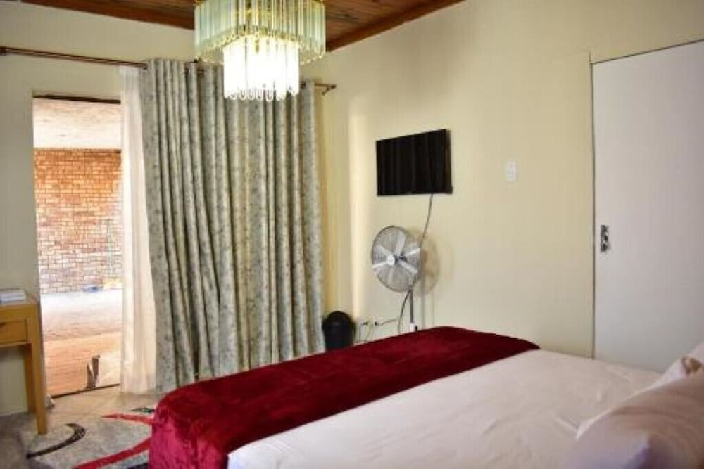 The Grand Guest House