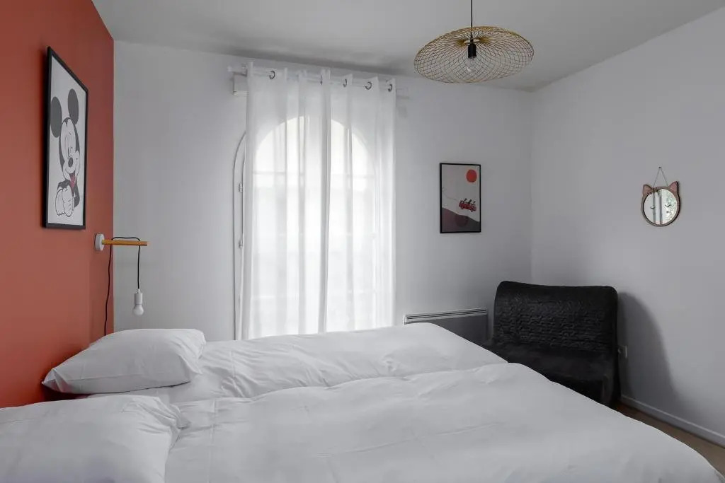Apartment 2 Bedroomed Near Disneyland Paris with Garden Parking at Serris