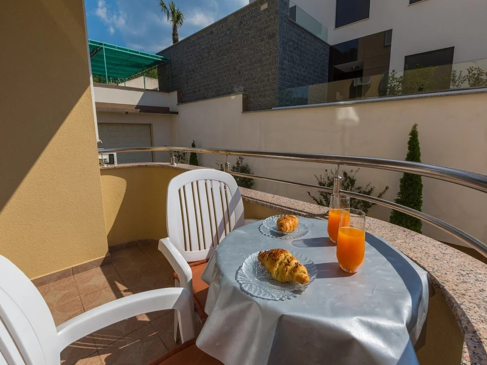 Apartment Adria