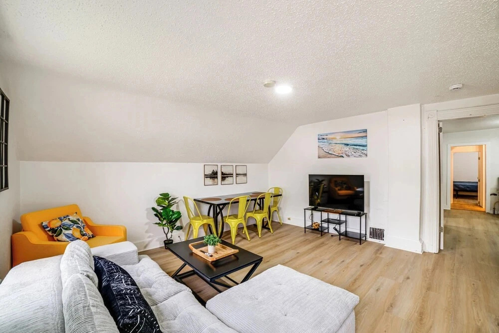 Walkable Apt in Dtwn Michigan City! 2 Mi to Beach