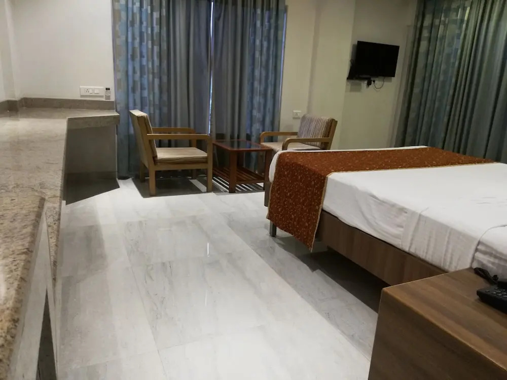 Lake View Resort Lonavala