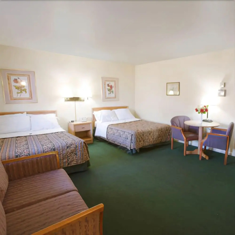 American Inn Sturgis