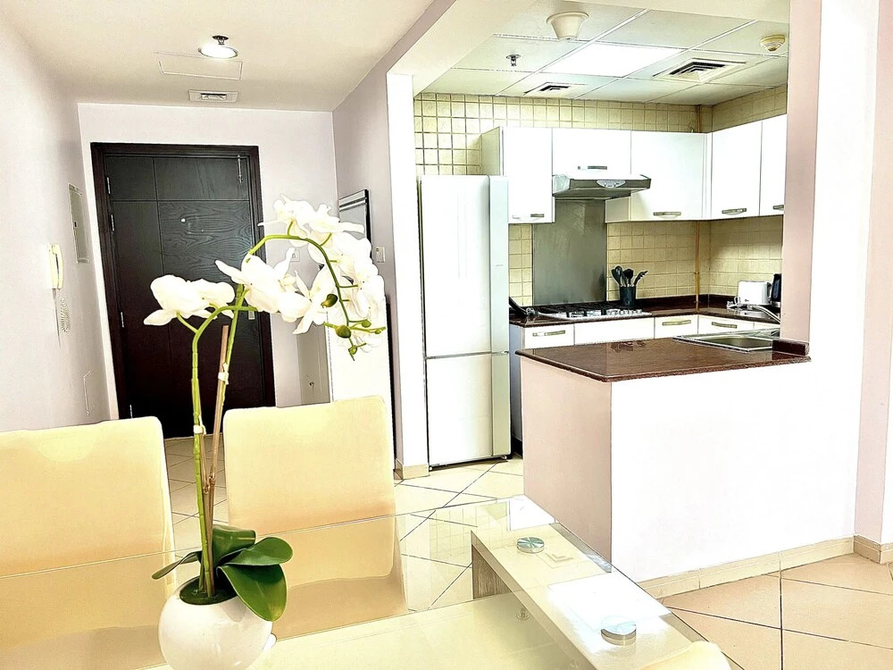 SuperHost - Dazzling Marina Views From This Diamond Apartment
