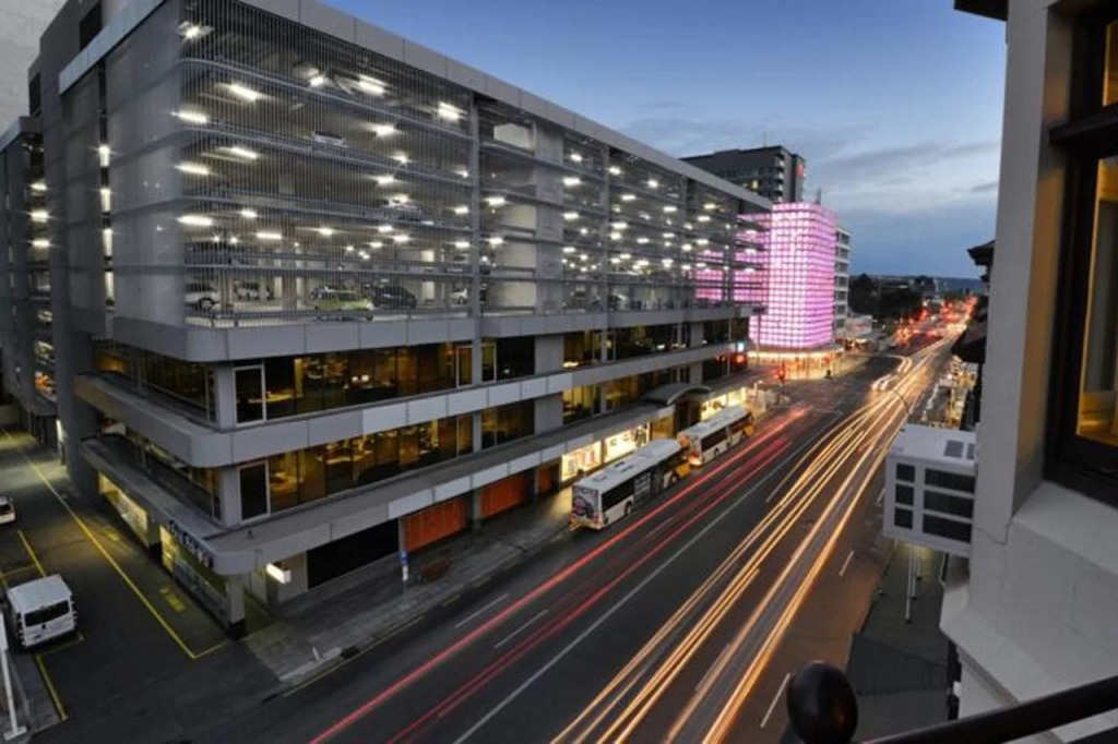 Adelaide Mansions Apartments