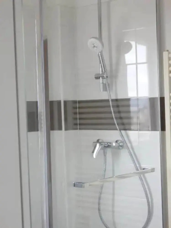 Apartment With one Bedroom in Toulon, With Wonderful sea View, Furnished Balcony and Wifi - 3 km From the Beach