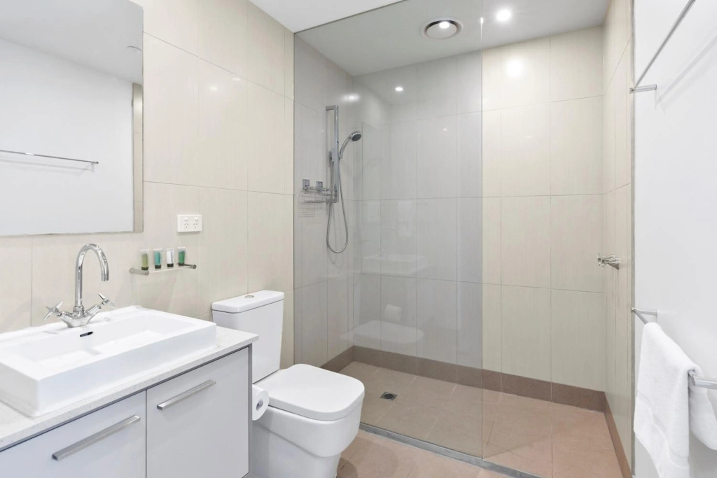 Pier Point 404- Luxe on Geelong Waterfront, 2 BDRM