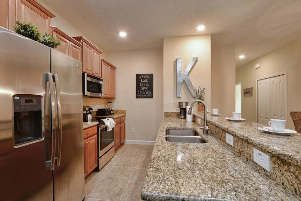 Townhome W/splashpool In Paradise Palms-3609pp 5 Bedroom Townhouse