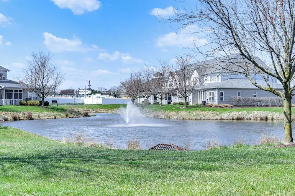 Pool Access & Easy Beach Days! Lewes Unit w/ Patio