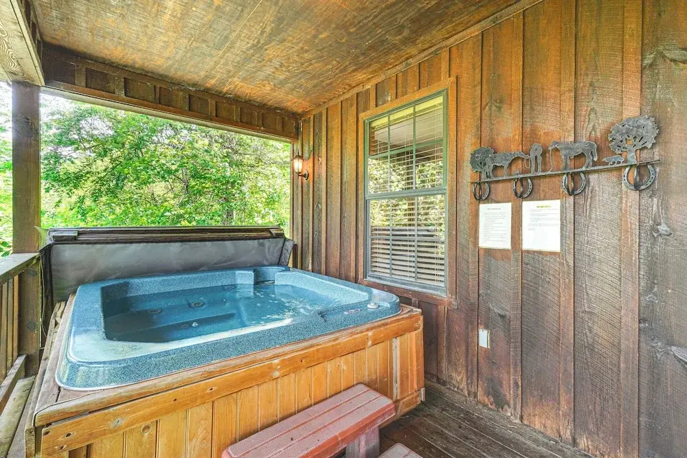 Hot Tub & Deck: Woodsy Sevierville Cabin