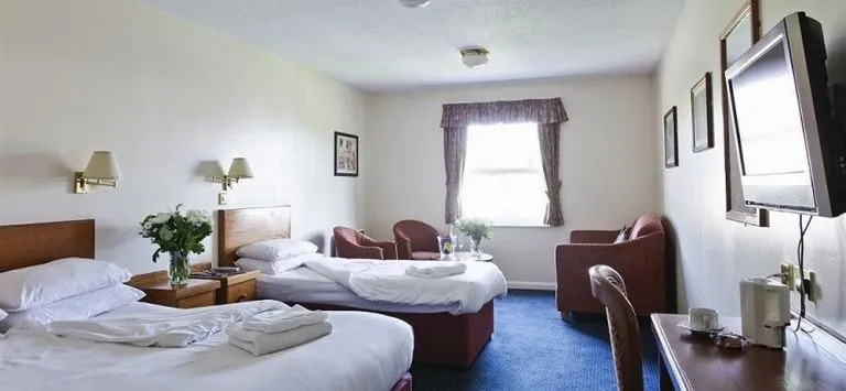 Cobham Lodge Hotel