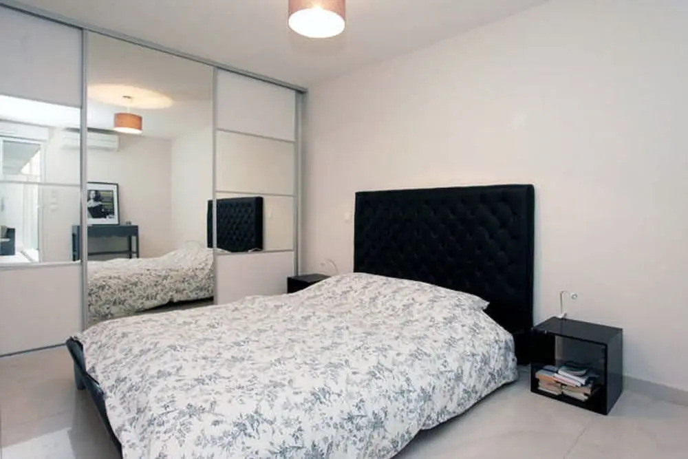Congress Apartment
