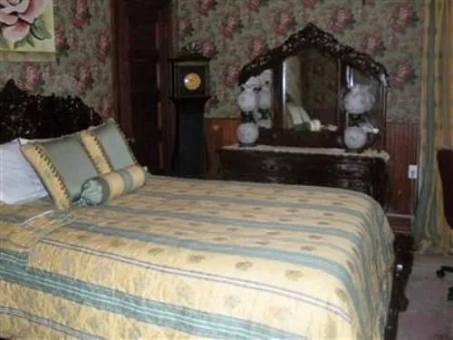 The New York Renaissance Home and Guesthouse