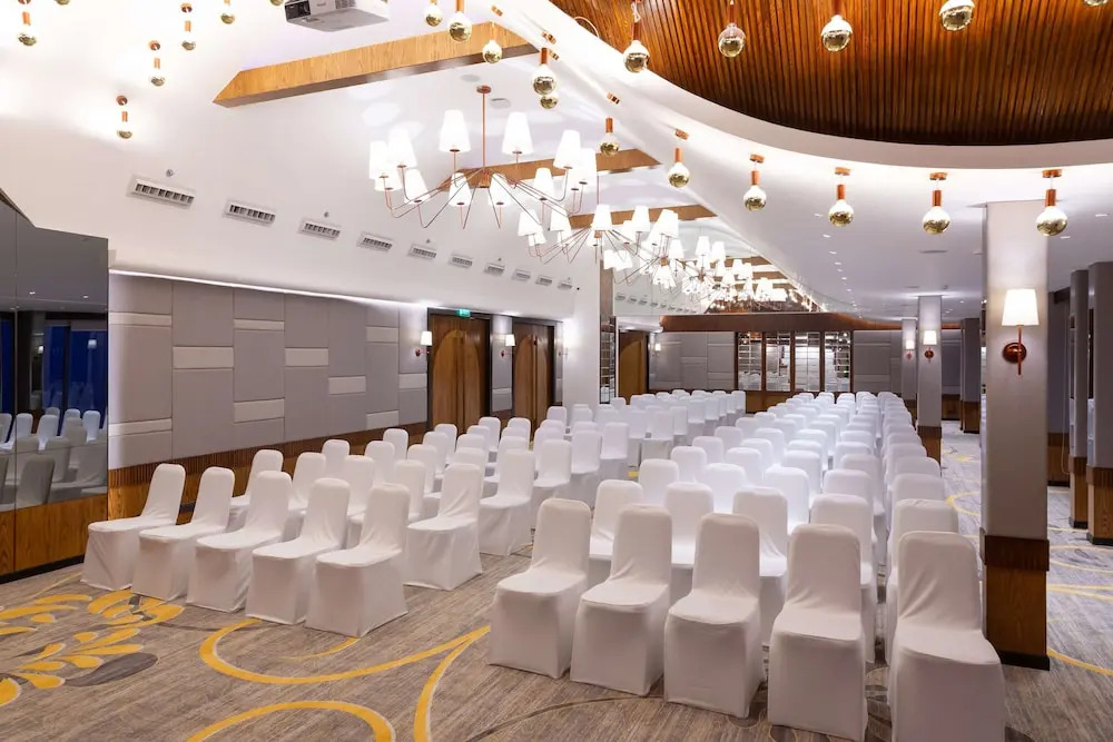 Country Inn & Suites By Carlson Mussoorie