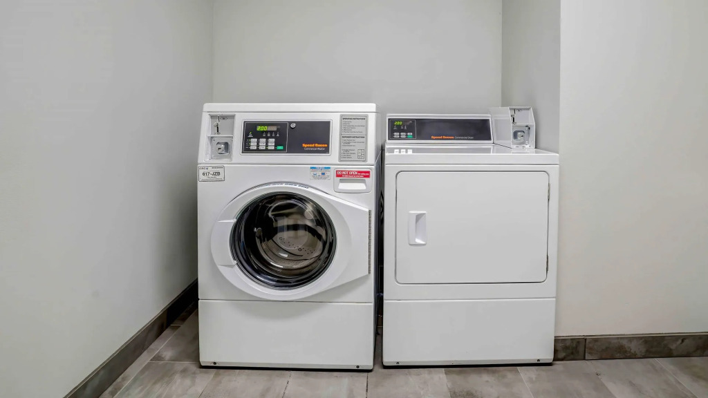 Motel 6 Highland, CA – San Bernardino – East