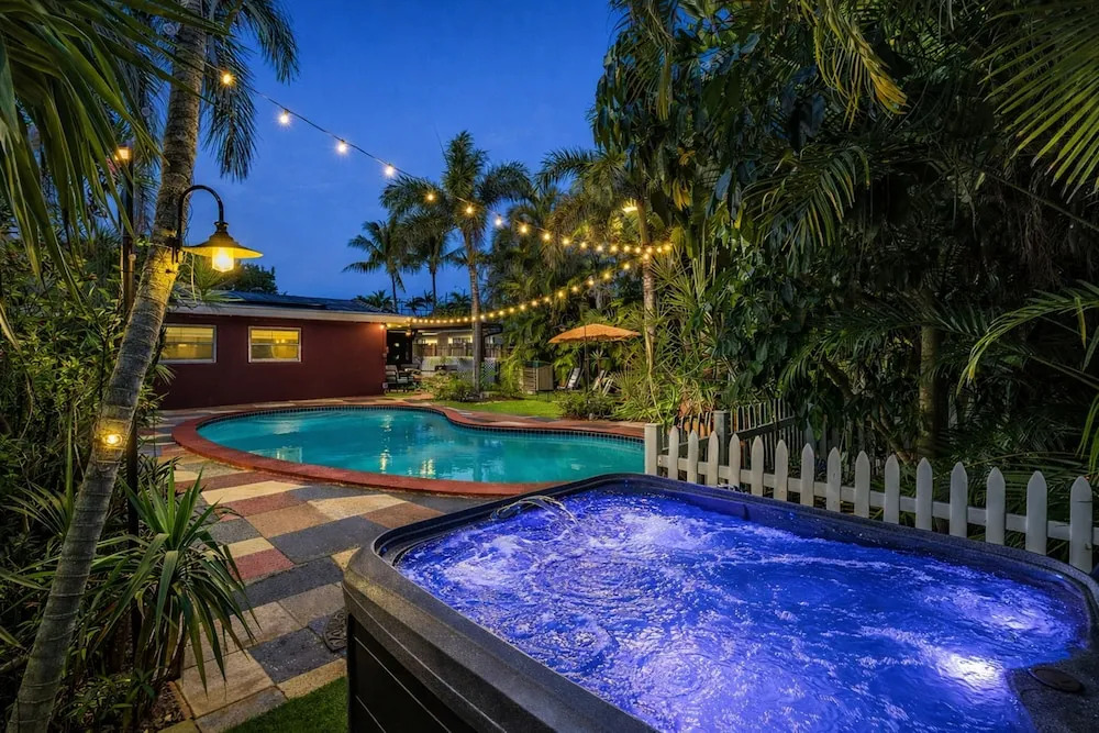 Fox Of Oz- Pool Spa Oasis Villa