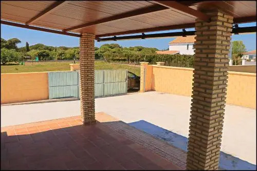 Bungalow en Conil con piscina