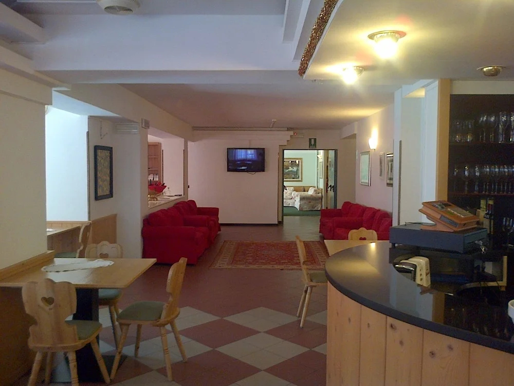 Отель Life Hotels Des Alpes