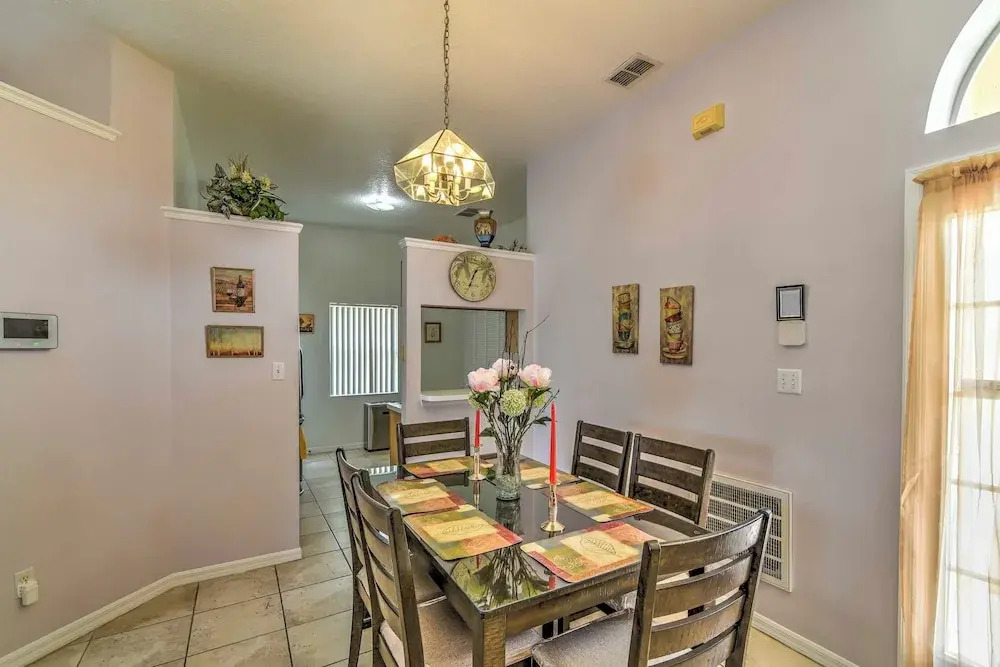 Kissimmee Retreat w/ Pool: Near Disney & Golf!