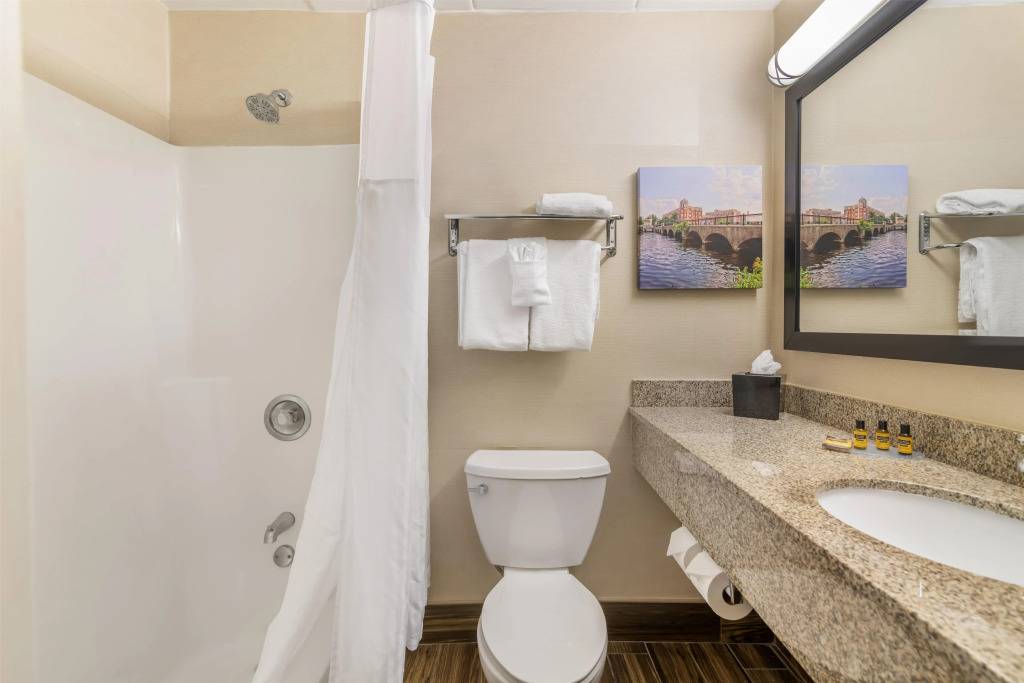 Best Western Plus Waltham Boston