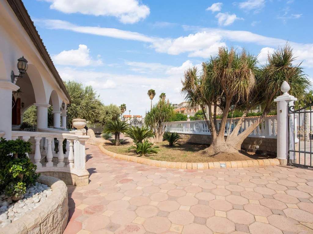 Traditional holiday home  with private terrace