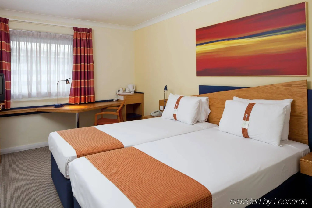Holiday Inn Express Birmingham Oldbury by IHG