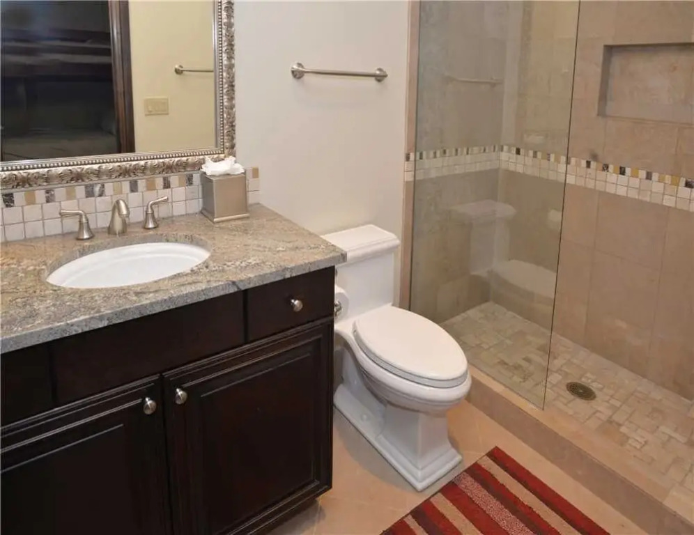 Lionsquare North Tower #300 3 Bedrooms 3.5 Bathrooms Condo