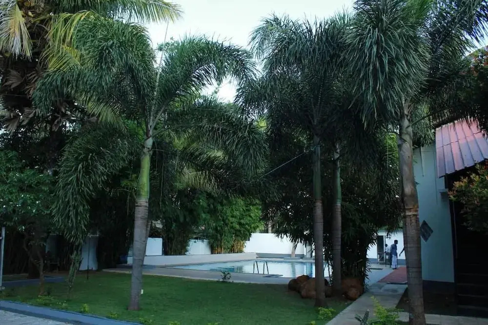 Ananthi HOTELS