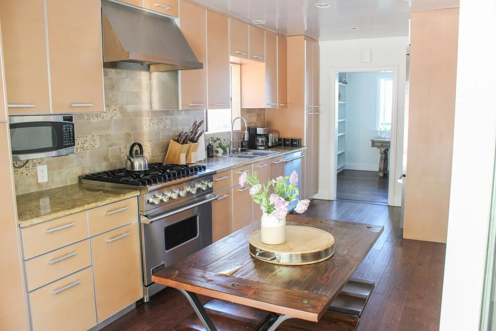 PCH 7 in Malibu with 3 bedrooms and 2 bathrooms