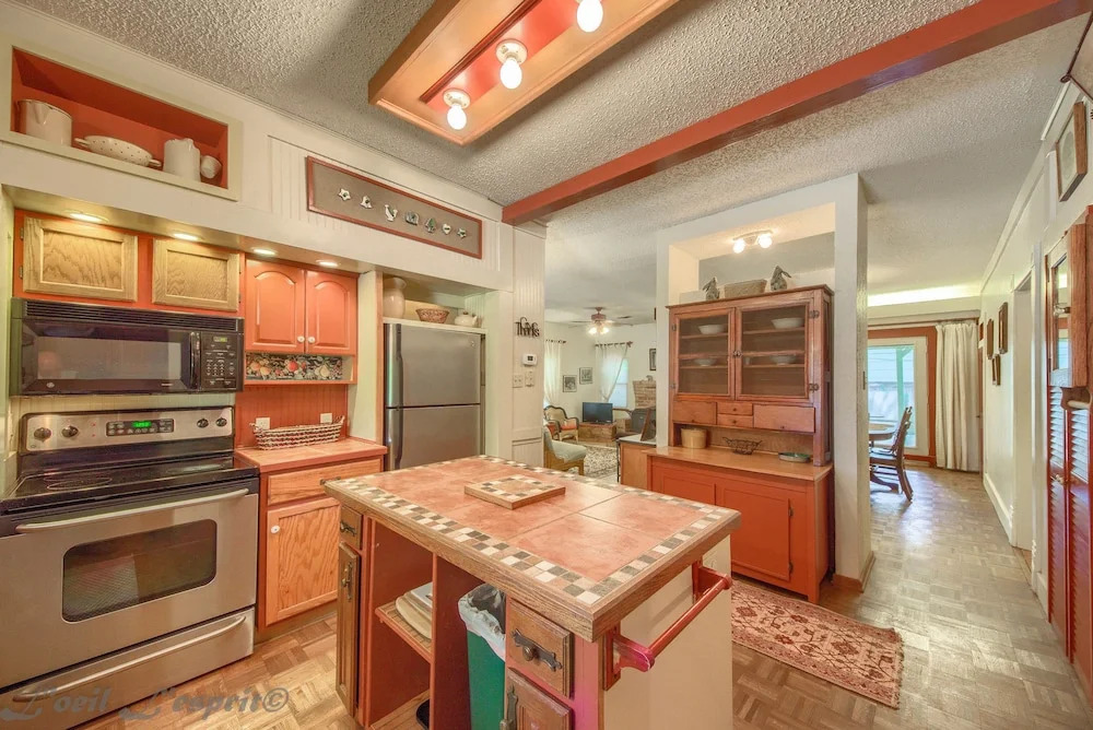 Carl Bellmer TS 360 - 2 Br Home