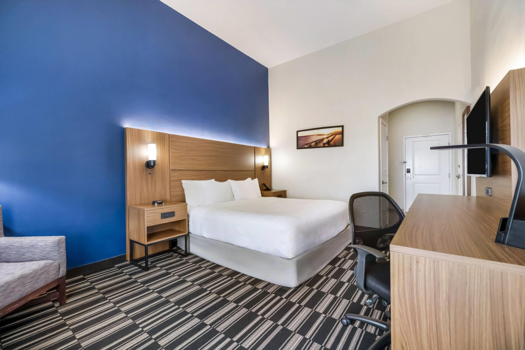 La Quinta Inn & Suites by Wyndham Alvin
