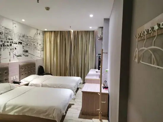 Constellation Hotel