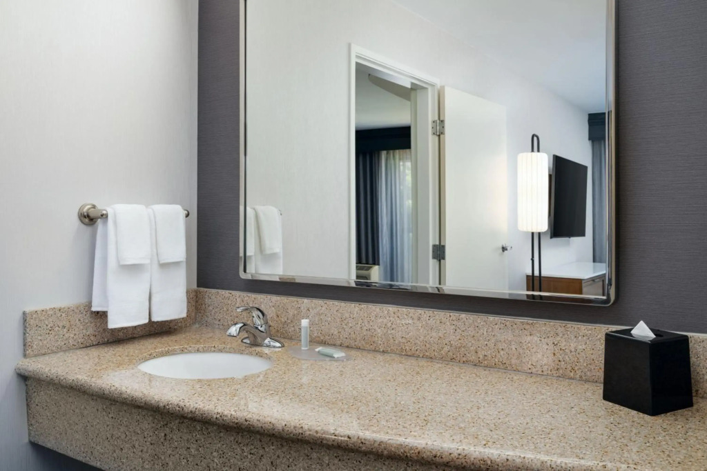 Courtyard by Marriott Kingston