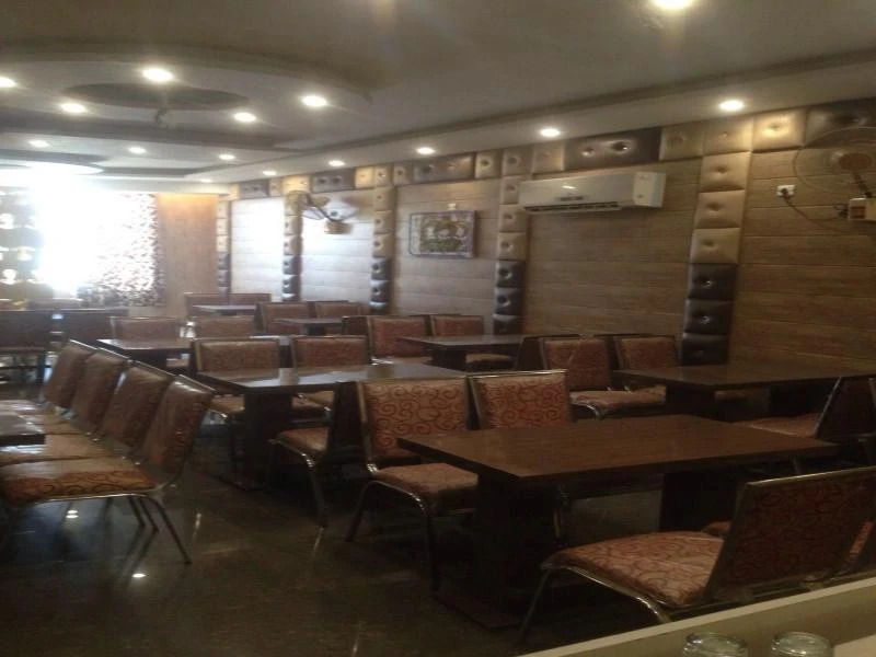 Hotel The Golden Oak Central by Citrus Prime