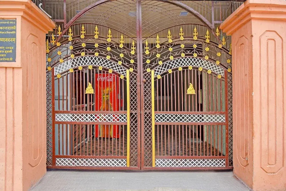 Fabhotel Raghunandan Inn