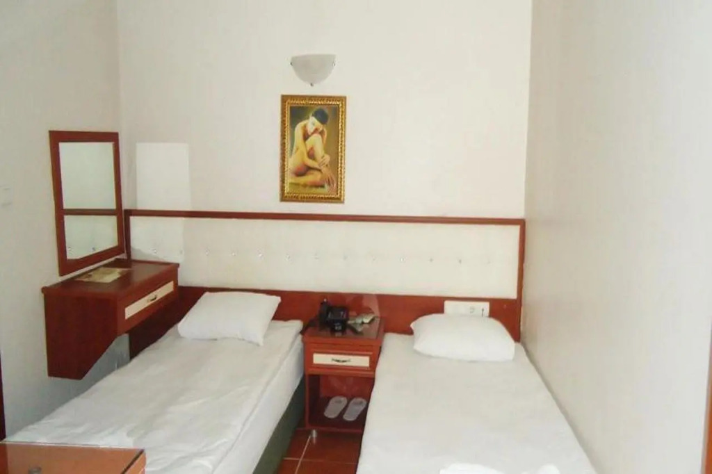 Vatan Hotel