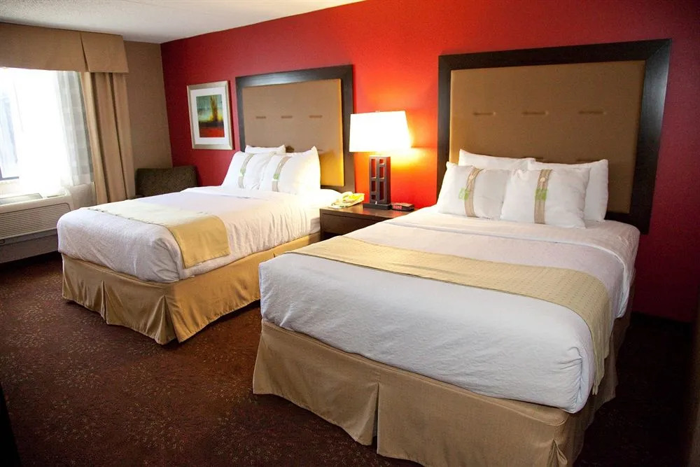 Holiday Inn Hotel & Suites Chicago Northwest - Elgin by IHG