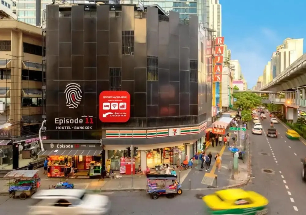 Episode 11 Hostel Sukhumvit