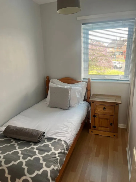 Comfortable 3 Bedroom House-ng5,sleeps 5