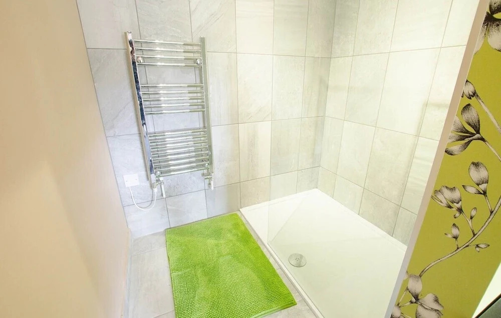 Streamways Nr Croyde 6 Bedroom, Sleeps 12-16, Hot Tub