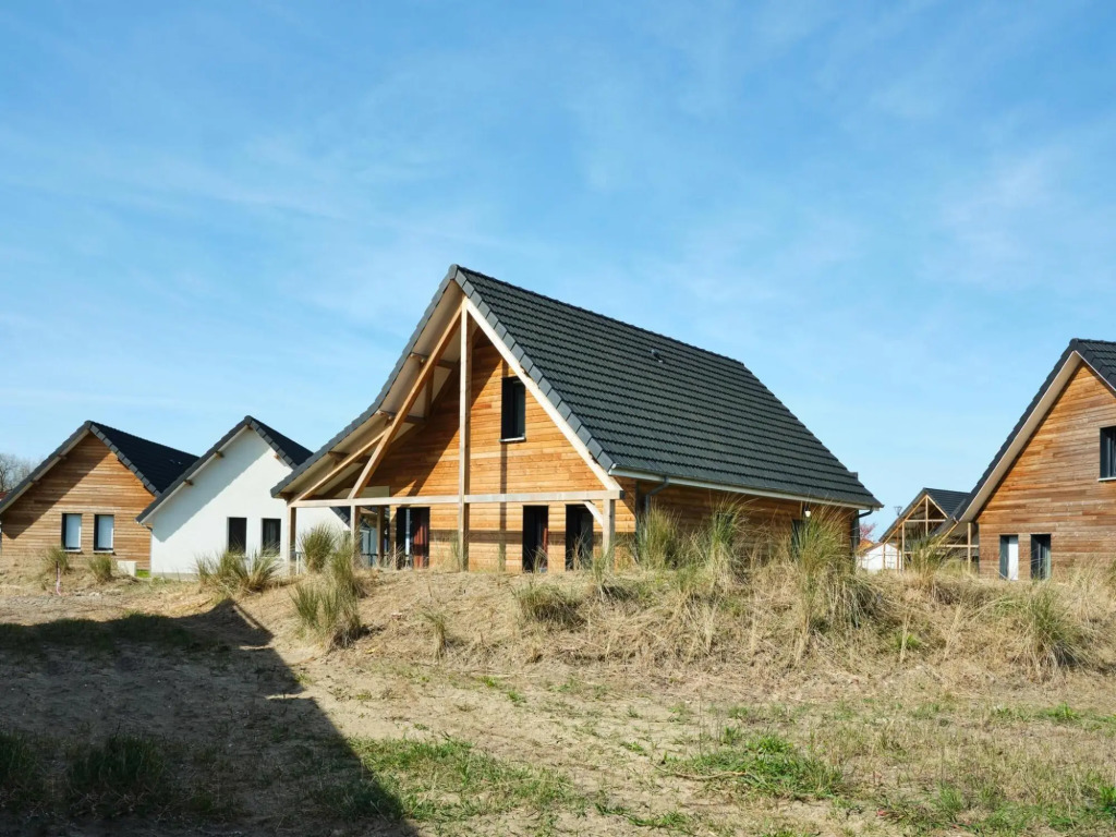 Spacious Holiday Home With a Garden, at 800 m. From the sea