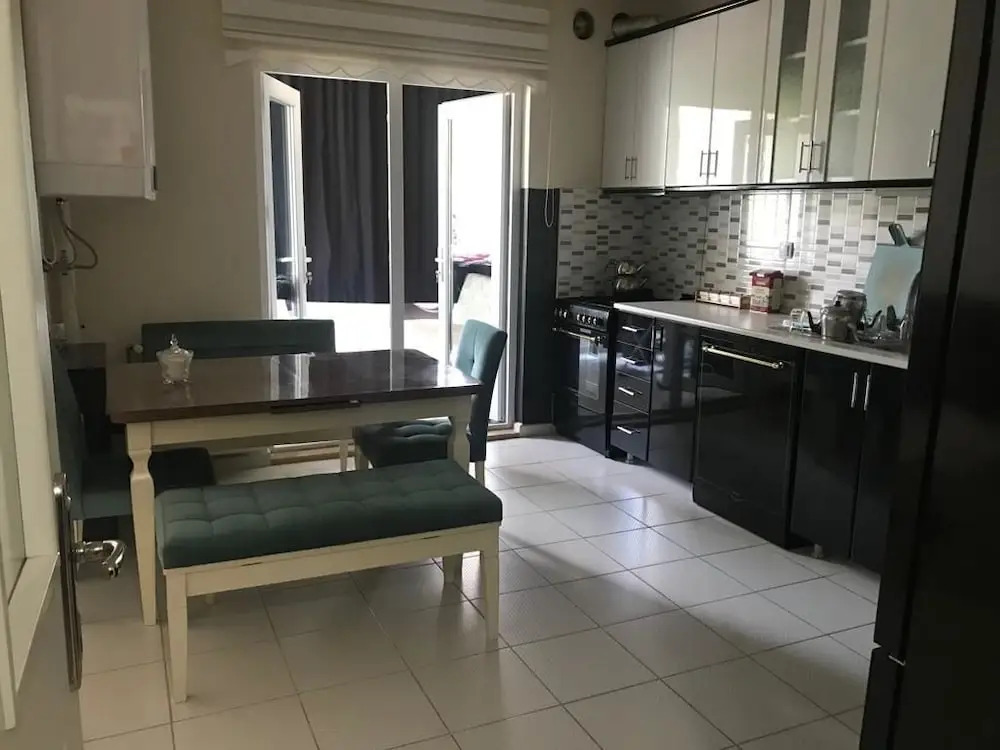 Zanos Apartments