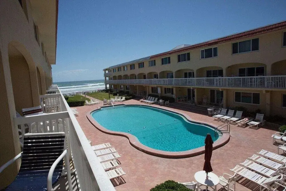 Win-San C-206 - 2 Br Condo