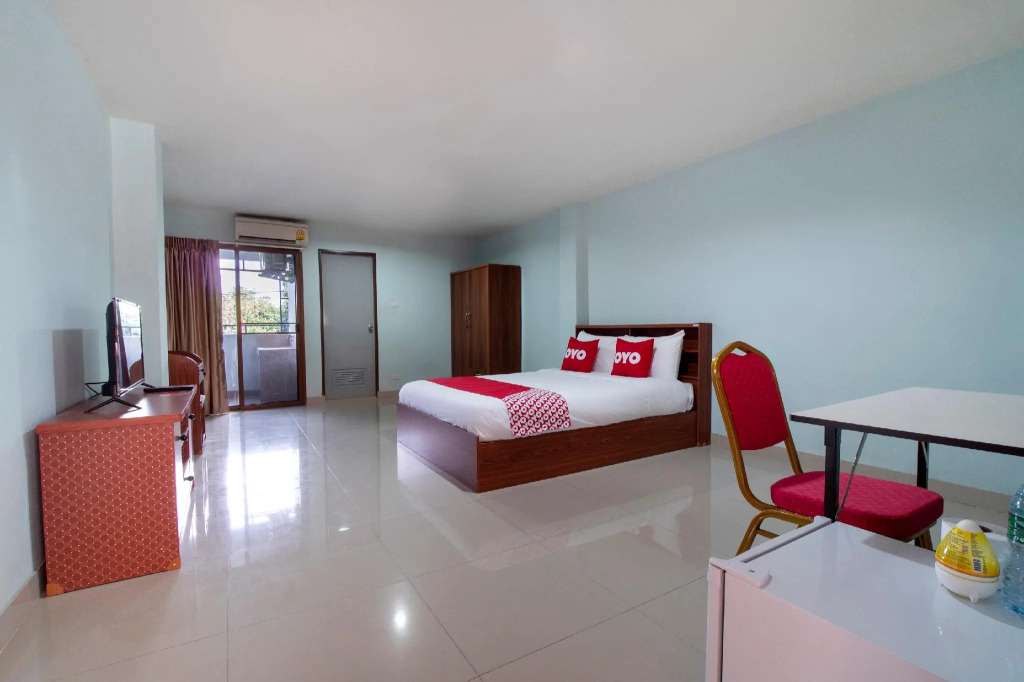 OYO 440 Season 5 Residence