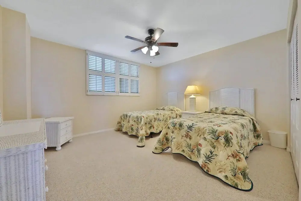 Sand Dollar III 605