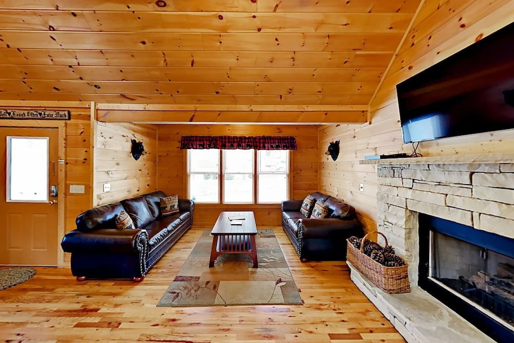 308 Elk Cove Way Cabin 2 Bedrooms 2 Bathrooms Cabin