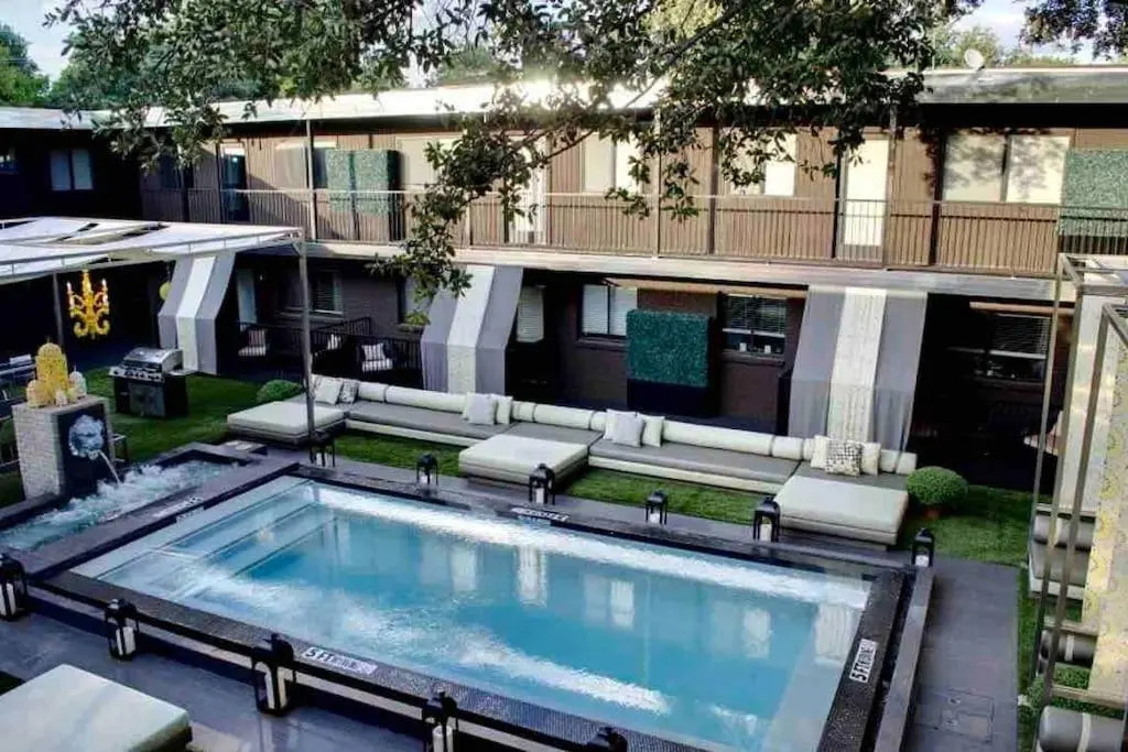 East Dallas Paradise Getaway