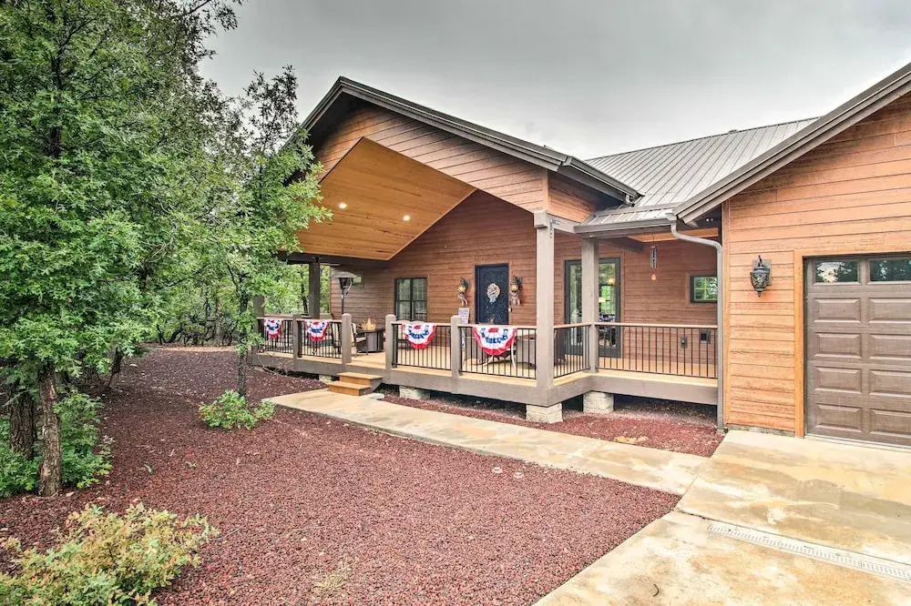 Porch, Fire Pit: 'pine View Retreat' in Lakeside!