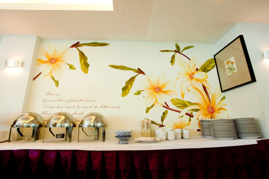Sunday Platinum Suites